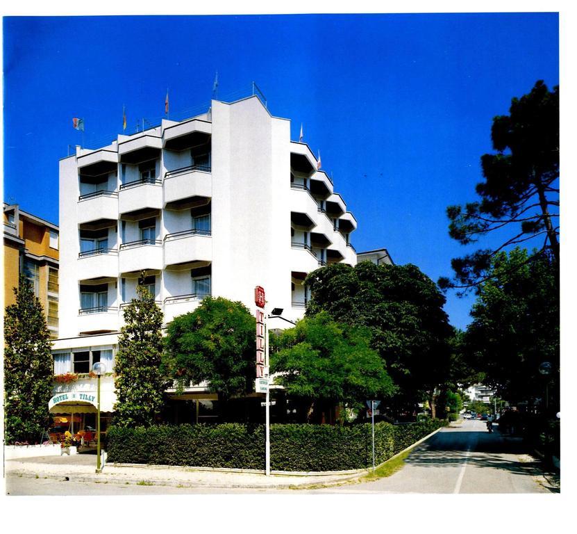 Hotel Tilly تْشيزيناتيكو المظهر الخارجي الصورة