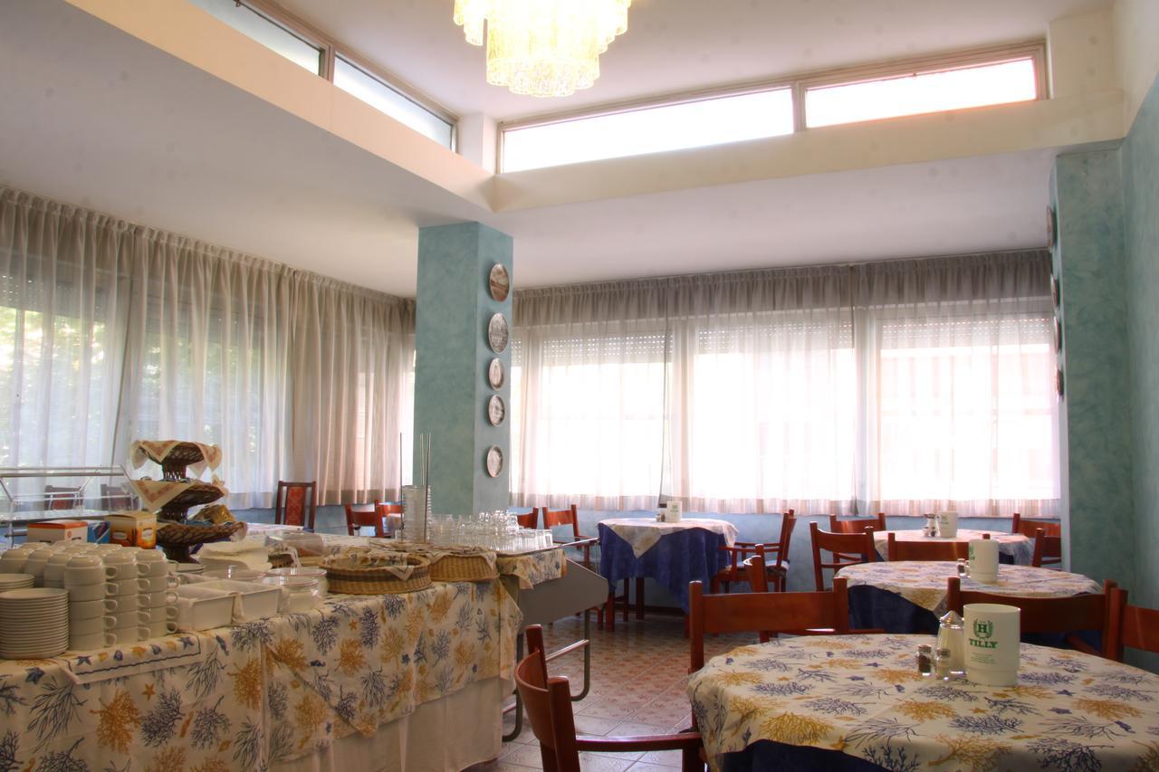 Hotel Tilly تْشيزيناتيكو المظهر الخارجي الصورة